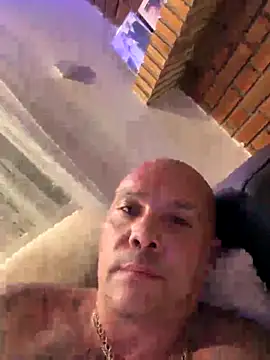 Snapshot of gitanoMad chatting on November 10, 2025, 12:04 am gitanoMad online show from November 10, 2025, 12:04 am