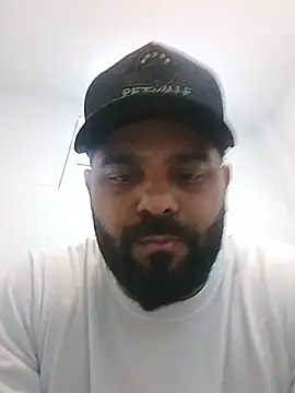 Sfdocom online show from December 5, 2025, 7:23 pm