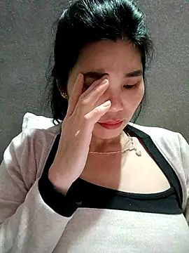 Bear bear0 online show from February 4, 2026, 11:33 pm