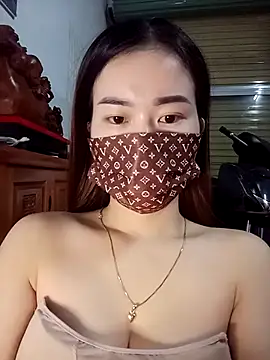 Snapshot of Family-Lovee chatting on November 26, 2025, 8:53 pm Family-Lovee online show from November 26, 2025, 8:53 pm