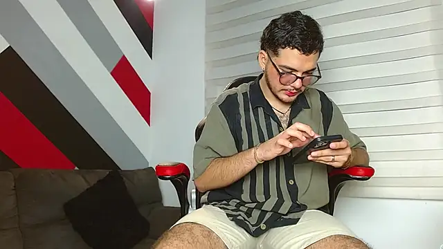 Zac Golden online show from January 5, 2026, 11:52 pm