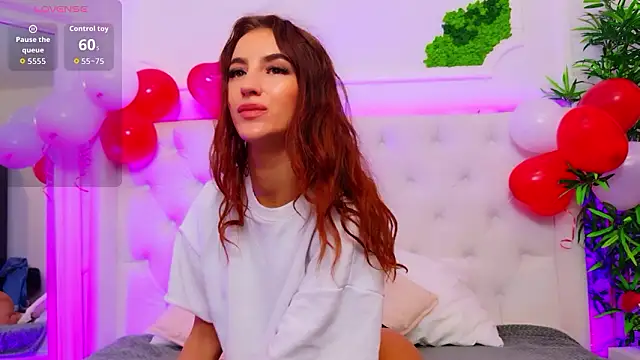 ElisaCharm online show from February 14, 2026, 5:07 am