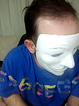 Snapshot of lazzzz09 chatting on October 29, 2025, 6:18 pm lazzzz09 online show from October 29, 2025, 6:18 pm