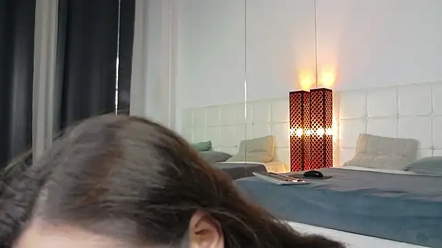 Snapshot of KarinaSparks chatting on November 6, 2025, 8:35 pm KarinaSparks online show from November 6, 2025, 8:35 pm