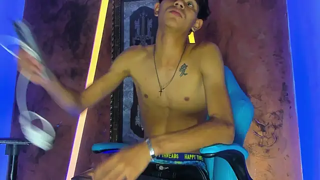 Snapshot of Sex_Boy_33_ chatting on October 31, 2025, 4:42 am Sex Boy 33 online show from October 31, 2025, 4:42 am