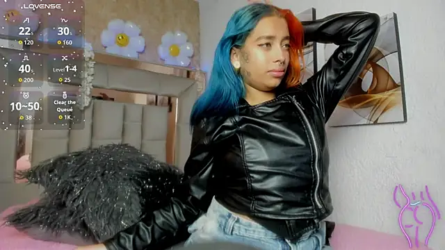 Cristall ravven online show from November 10, 2025, 1:38 pm