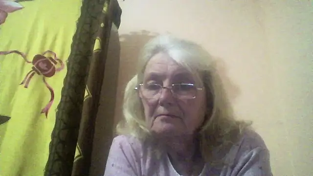 AmyLove353 online show from March 15, 2026, 9:22 pm