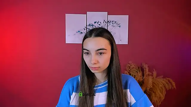 kira light   online show from November 10, 2025, 9:47 am