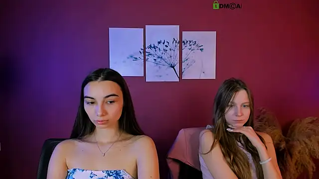 kira light   online show from October 28, 2025, 10:25 am