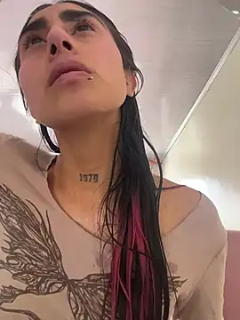 Violeet-Smith online show from February 6, 2026, 7:54 pm