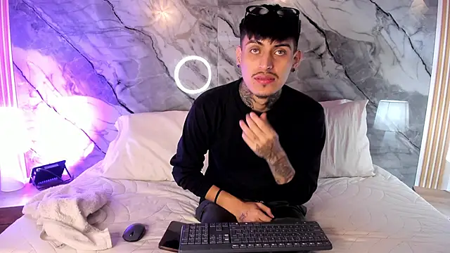 enzorodriguezz online show from November 6, 2025, 1:04 pm