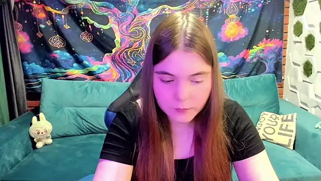 Snapshot of MiraaBloom chatting on October 27, 2025, 1:56 pm MiraaBloom online show from October 27, 2025, 1:56 pm