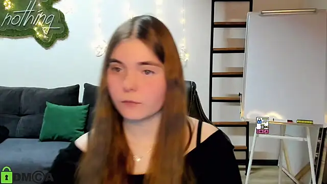 Snapshot of MiraaBloom chatting on February 2, 2026, 9:03 pm MiraaBloom online show from February 2, 2026, 9:03 pm