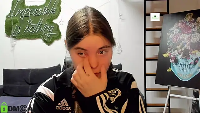 MiraaBloom online show from April 19, 2026, 2:07 pm