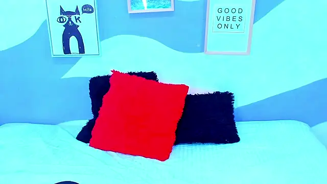 Snapshot of VIOLETA-28 chatting on November 28, 2025, 1:33 pm VIOLETA-28 online show from November 28, 2025, 1:33 pm