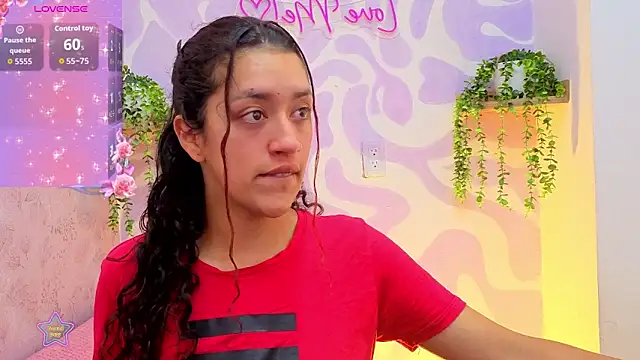 Snapshot of mia_scarlett7 chatting on July 2, 2026, 1:06 pm mia scarlett7 online show from July 2, 2026, 1:06 pm