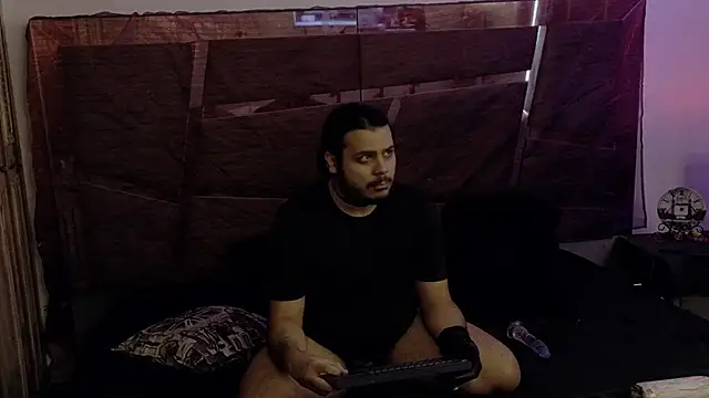 DemienMdivani online show from November 20, 2025, 5:19 am