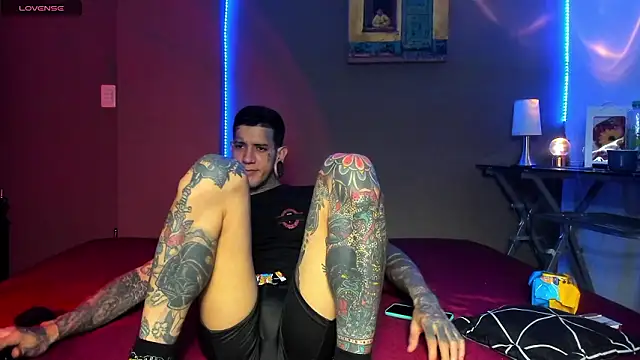 cleoo jhonny online show from March 30, 2026, 1:40 am