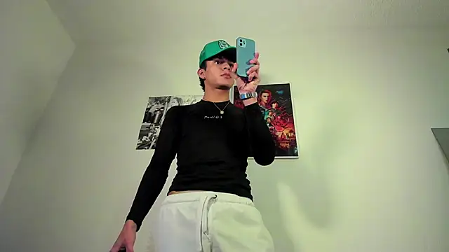 Snapshot of Will_starr chatting on October 22, 2025, 5:29 am Will starr online show from October 22, 2025, 5:29 am