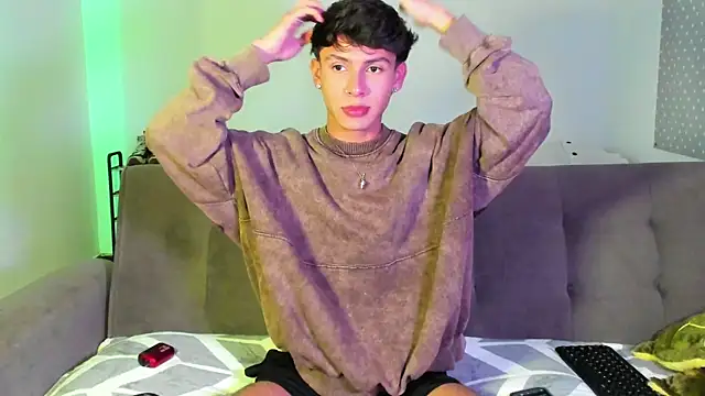 Snapshot of Will_starr chatting on November 5, 2025, 1:42 am Will starr online show from November 5, 2025, 1:42 am