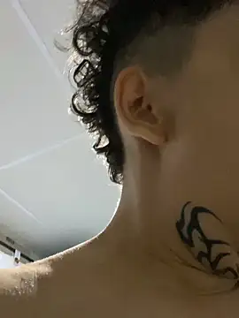 Abby Evanns1 online show from November 25, 2025, 10:32 pm