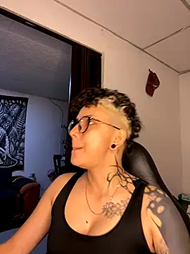 Abby Evanns1 online show from October 30, 2025, 2:54 am