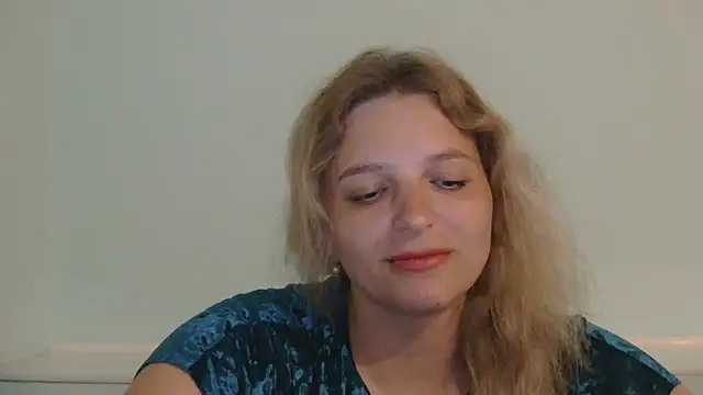 Snapshot of ElisSky301 chatting on May 31, 2026, 9:37 pm ElisSky301 online show from May 31, 2026, 9:37 pm