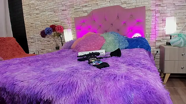 Snapshot of cameron_april chatting on November 8, 2025, 12:09 pm cameron april online show from November 8, 2025, 12:09 pm