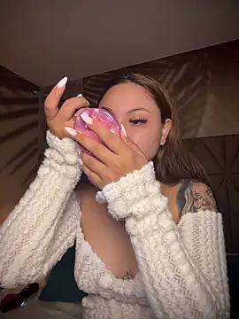 Snapshot of Beella1_ chatting on November 23, 2025, 11:31 am Beella1 online show from November 23, 2025, 11:31 am