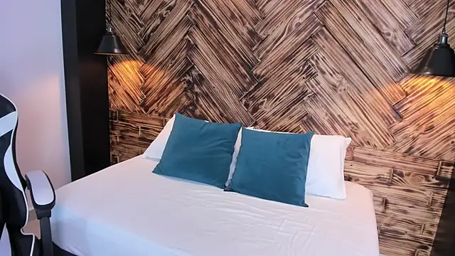 Snapshot of mia_collins96 chatting on November 15, 2025, 2:48 am mia collins96 online show from November 15, 2025, 2:48 am