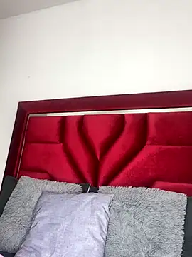 NataliaaMiller  online show from November 24, 2025, 11:21 am