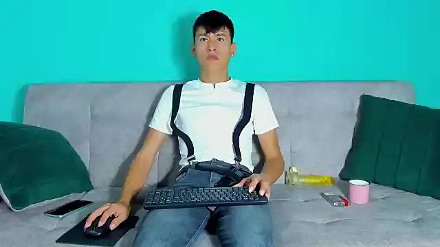 Nicolas Torres  online show from October 24, 2025, 6:12 am