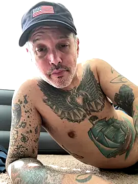 D13ON3L online show from November 9, 2025, 6:45 pm