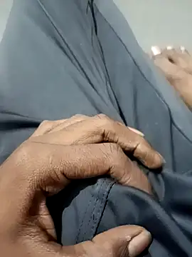 Snapshot of naveen_3222 chatting on October 23, 2025, 12:59 pm naveen 3222 online show from October 23, 2025, 12:59 pm