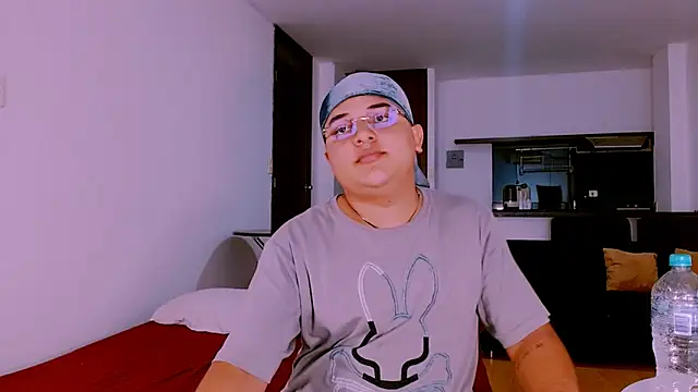 Snapshot of Santo_Pecado_ chatting on October 25, 2025, 12:50 pm Santo Pecado  online show from October 25, 2025, 12:50 pm