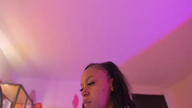 YariRose online show from March 20, 2026, 2:40 pm