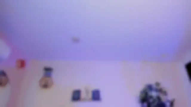 Snapshot of YariRose chatting on May 29, 2026, 2:56 pm YariRose online show from May 29, 2026, 2:56 pm