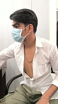 Snapshot of adi8210 chatting on November 15, 2025, 1:37 pm adi8210 online show from November 15, 2025, 1:37 pm