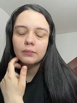 Snapshot of Selena_Roa chatting on January 17, 2026, 4:10 pm Selena Roa online show from January 17, 2026, 4:10 pm