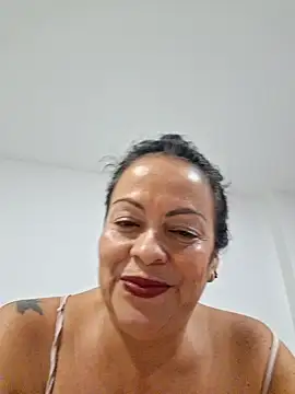 viviana-sexi online show from June 3, 2026, 2:34 am