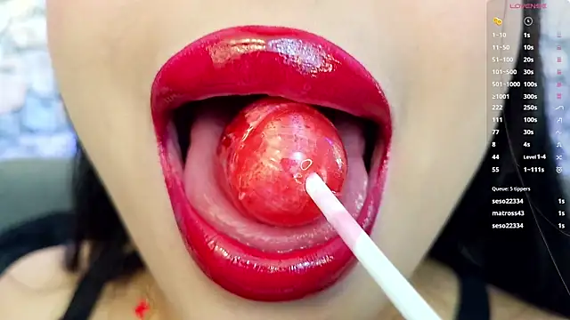 mia roux1 online show from November 16, 2025, 5:50 pm