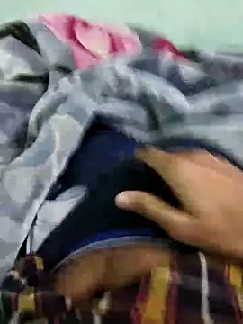 Snapshot of Virgin18year_old chatting on December 5, 2025, 3:05 am Virgin18year old online show from December 5, 2025, 3:05 am