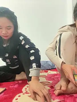 Snapshot of Irin_jo chatting on December 20, 2025, 7:28 pm Irin jo online show from December 20, 2025, 7:28 pm