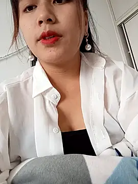 Snapshot of love-xx chatting on November 5, 2025, 1:09 am love-xx online show from November 5, 2025, 1:09 am