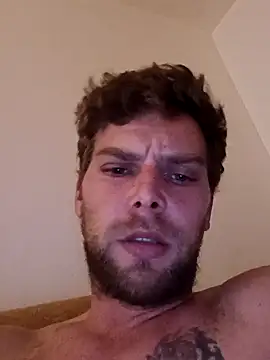 Snapshot of Adrian987Gg chatting on November 30, 2025, 1:45 pm Adrian987Gg online show from November 30, 2025, 1:45 pm