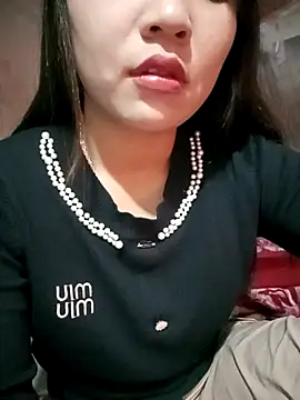 Snapshot of -Lanaa- chatting on November 18, 2025, 12:15 am -Lanaa- online show from November 18, 2025, 12:15 am