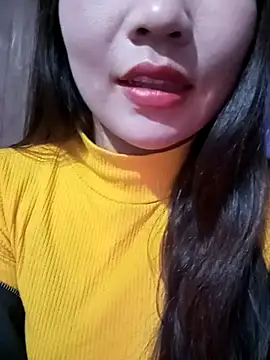 Snapshot of -Lanaa- chatting on November 28, 2025, 6:19 pm -Lanaa- online show from November 28, 2025, 6:19 pm