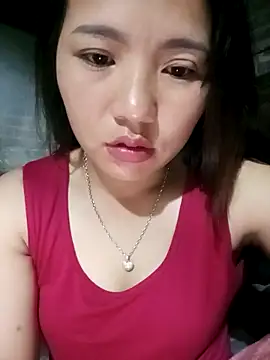 Snapshot of -Lanaa- chatting on November 10, 2025, 9:53 pm -Lanaa- online show from November 10, 2025, 9:53 pm