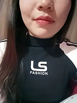 Snapshot of -Lanaa- chatting on November 22, 2025, 5:56 pm -Lanaa- online show from November 22, 2025, 5:56 pm