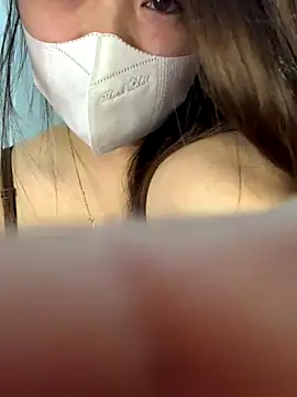 helo-kitty online show from December 5, 2025, 2:59 pm